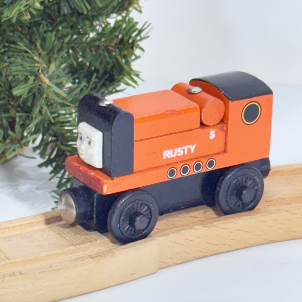 Vtg Thomas Train & Friends Orange Rusty #5 Engine Wooden Track
Pretend Play